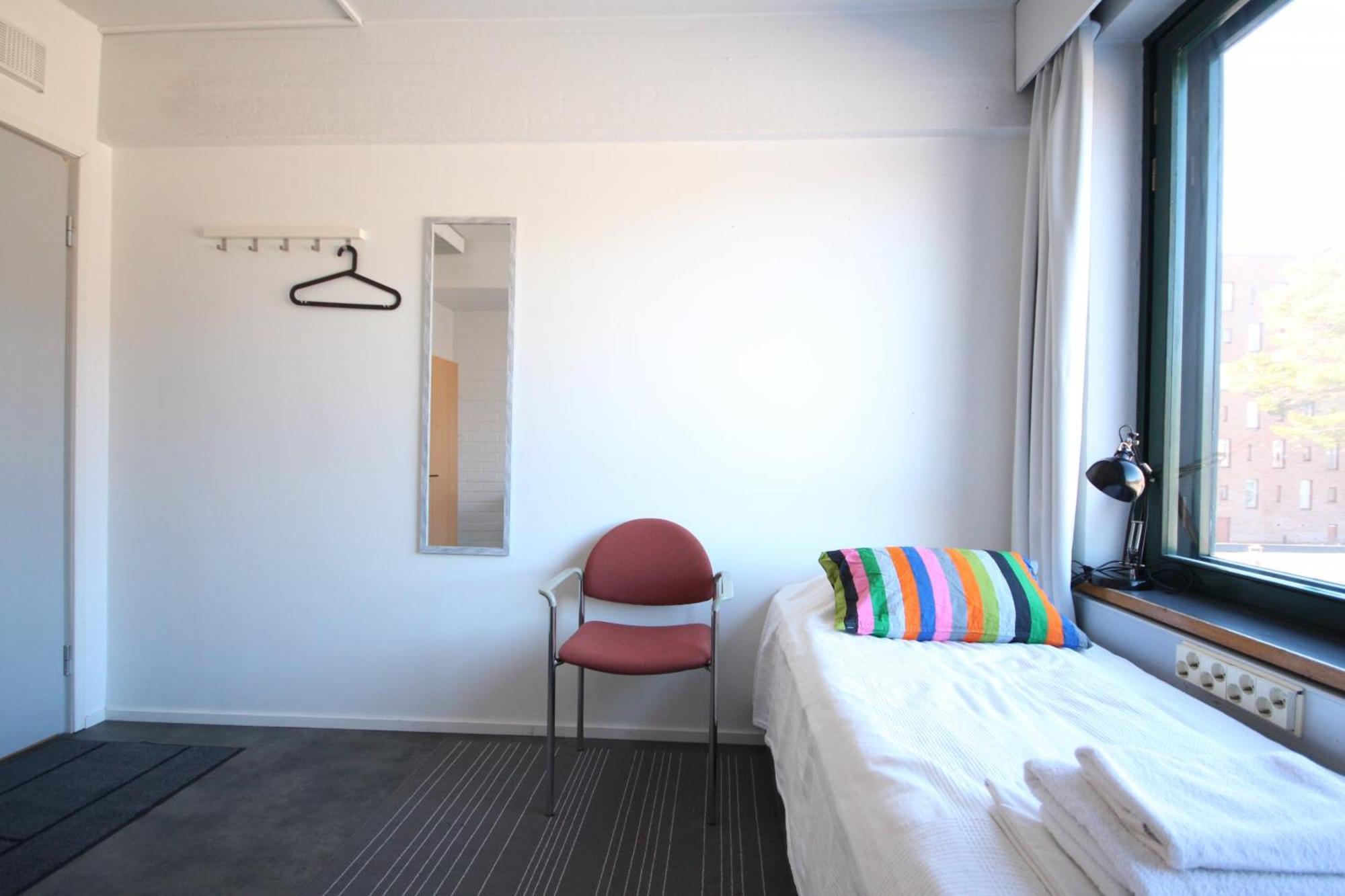 Forenom Hostel Espoo Otaniemi ภายนอก รูปภาพ